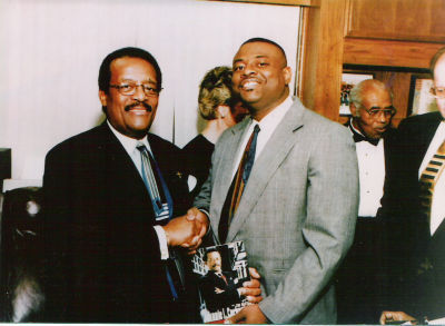 Edward Gray  and Johnnie Cochran Back In The D