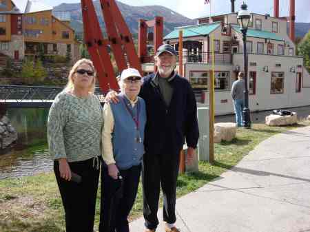 Denny, wife and mother in Brekenridge