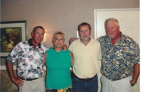 Jerry, Terri, Mike, & Junior /Family Reunion