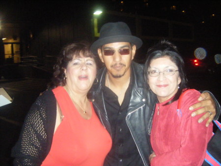 Me andGLoria with Henry from LosLonelyBoys