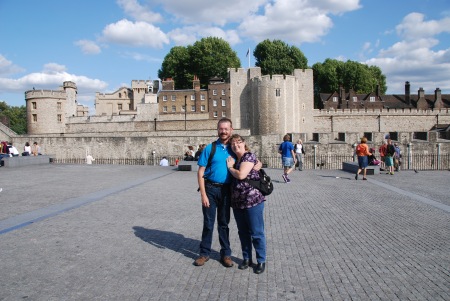 Sam and Tira outside Edinburgh Castle