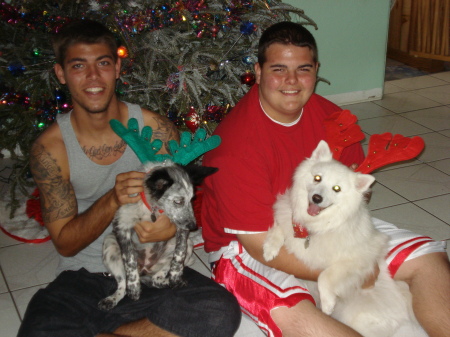 Casey,Jordan,Lily & Sparkey-Christmas 2007