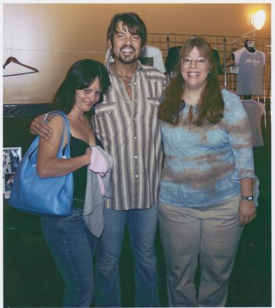 My freind Katrina, Jeff Bates & me /2005