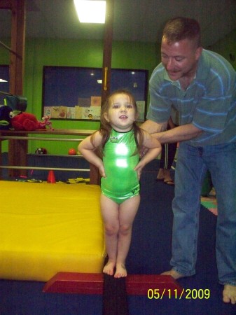 Sarah at gymnastics class w/ daddy- May 2009