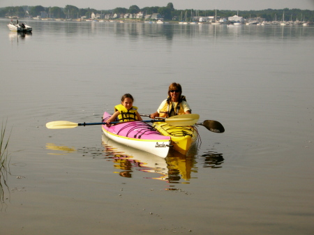 Maisy & Kathy kayaking