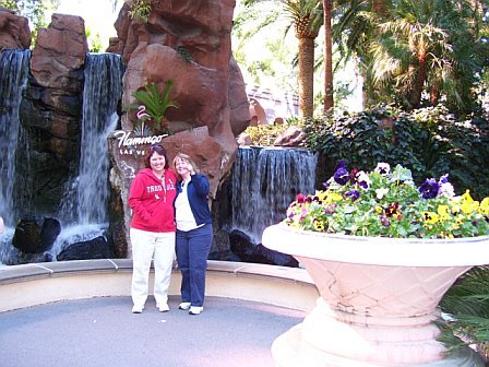 Marge and Mom in Vegas 2007