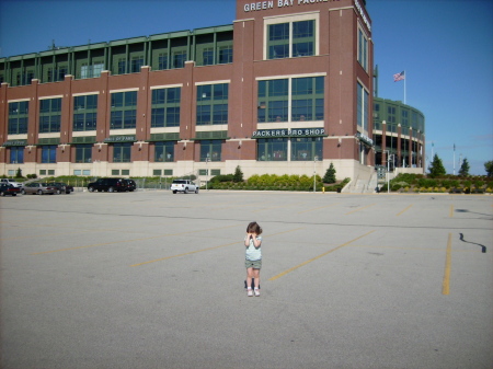 Rheanna's 1st trip to Lambeau Field