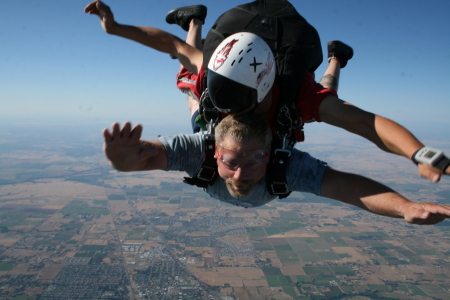 Sky diving in california