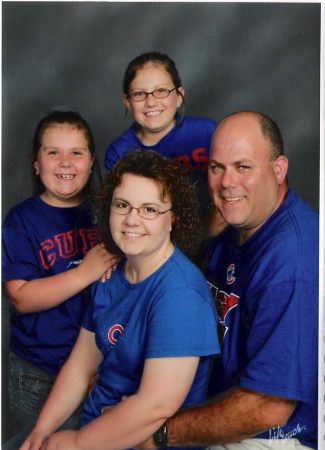 Family%20pic%20-%20Cubs[1]