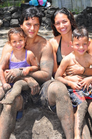 Kawika and family Hamoa 2009