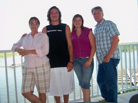 Family reunion at Lake of the Ozarks, MO