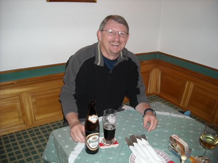 Drinking a dunkel bier in Grodig Austria