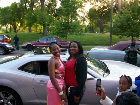 CASH MONEY N MY MAMA ON PROM