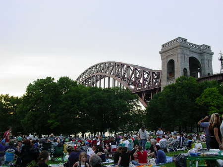 astoria-park-concert