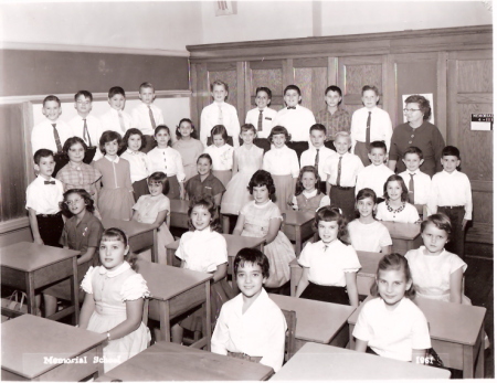 Memorial School 4th grade 1961-62 Mrs. Gleason