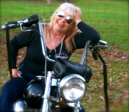 Katy & her Shovelhead