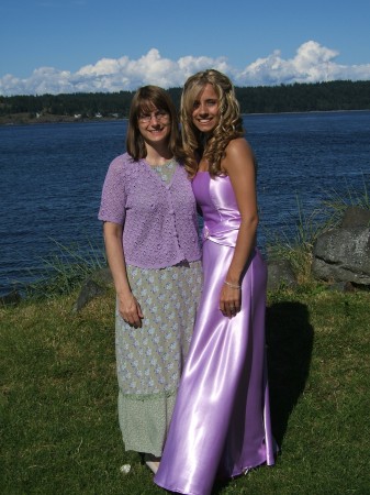 Holly's prom