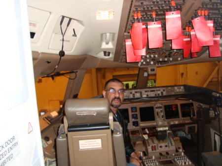 Sitting inside 757 cockpit