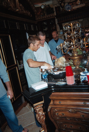 tyler carving the turkey