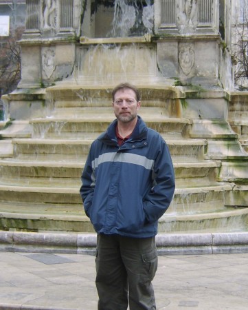 Invalides fountain in Paris.