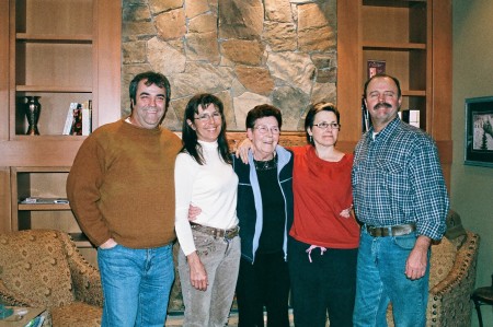 Darrell, Ellen, Mum, Dawn & Marshall 2009