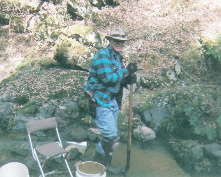 Dig'n in Sierras near Sutter Creek