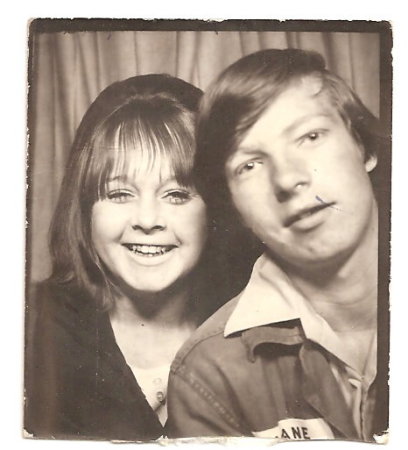JOELLEN & JEFF AT PIKE 1971 approx