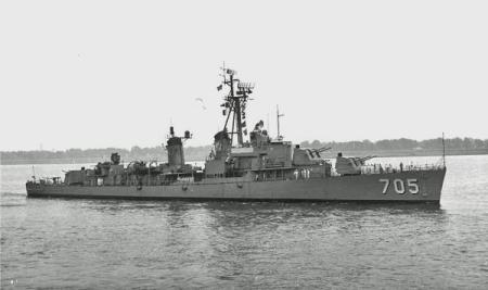 USS Compton, DD705