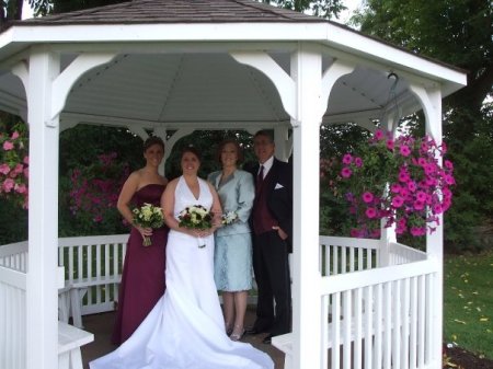 Lindsey's wedding FAMILY PIC