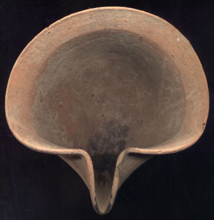 Bronze-Age lamp