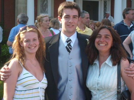 Jessica ,danny with their mom