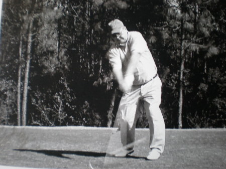 Ronnie Teeing Off