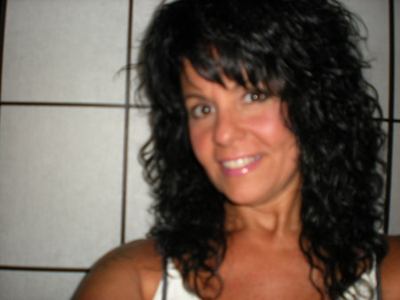 Leonora Chiarello's Classmates® Profile Photo