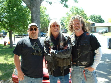 Me, Dave (Dado) Nelson,and Lance Gilliland 09