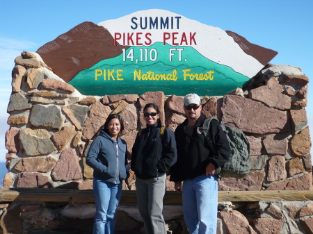 Aubrey, Renae & Me at Pike's Peak