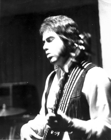 mike - squire lounge - 1971bw