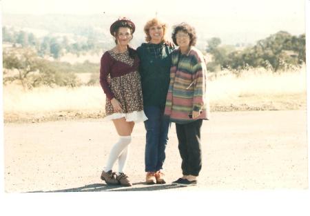 Me, Mom &  Aunt Marilynn