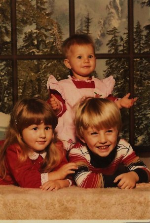 SIBLINGS ALL TOGETHER 27 YEARS AGO