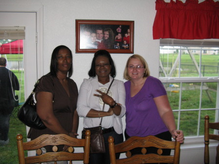 Ruth Sledge, Leah Gavin, and Cindy Britt