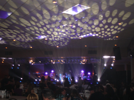 garys lighting delfonics concert