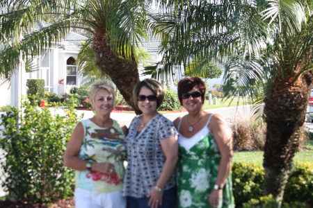 SUE,DIANE & MARLA IN FLORIDA