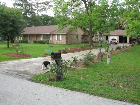 Front View of La Casa Nueces