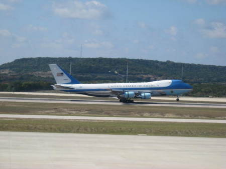 Air Force One on landing