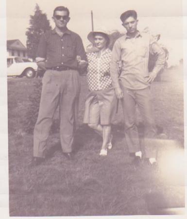 dad  mom  and brother billy