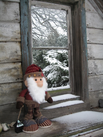 Christmas Elf waiting!