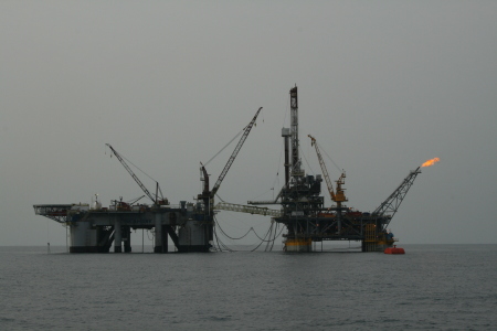 Oveng TLP Echo with Drilling Rig