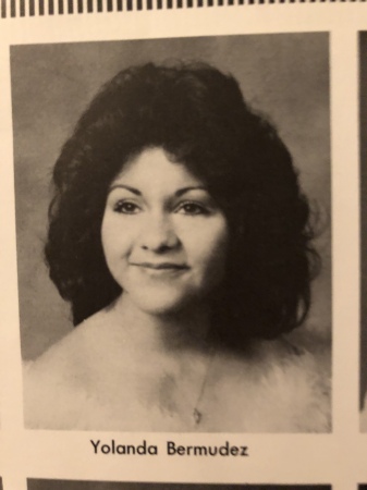 Yolanda Bermudez's Classmates profile album