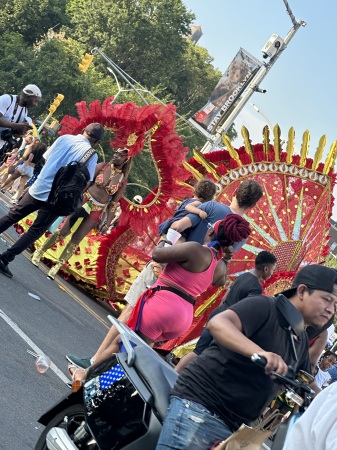 EASTERN PKWY LABOR DAY PARADE STROLL 09/2023