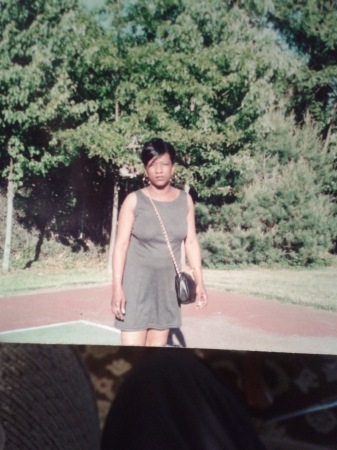 Yolanda Weems' Classmates profile album