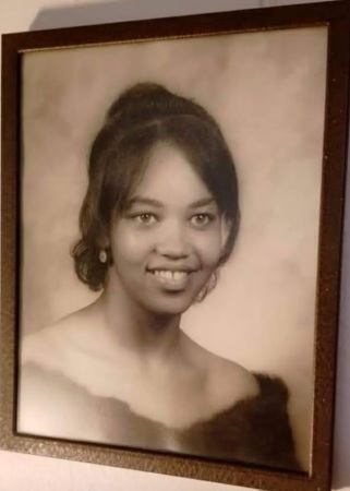 Rowana Barnes' Classmates profile album